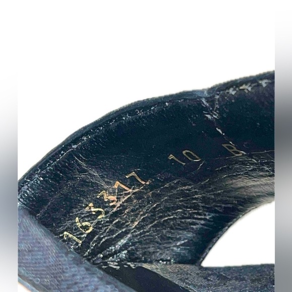 GUCCI GG & Black Leather And Web
Ankle Strap Sandals Size 10B - Picture 14 of 15